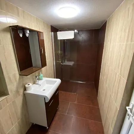 Pensiunea Casa Zmeilor Guest house Dragus