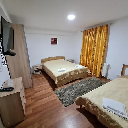 Pensiunea Casa Zmeilor 2*